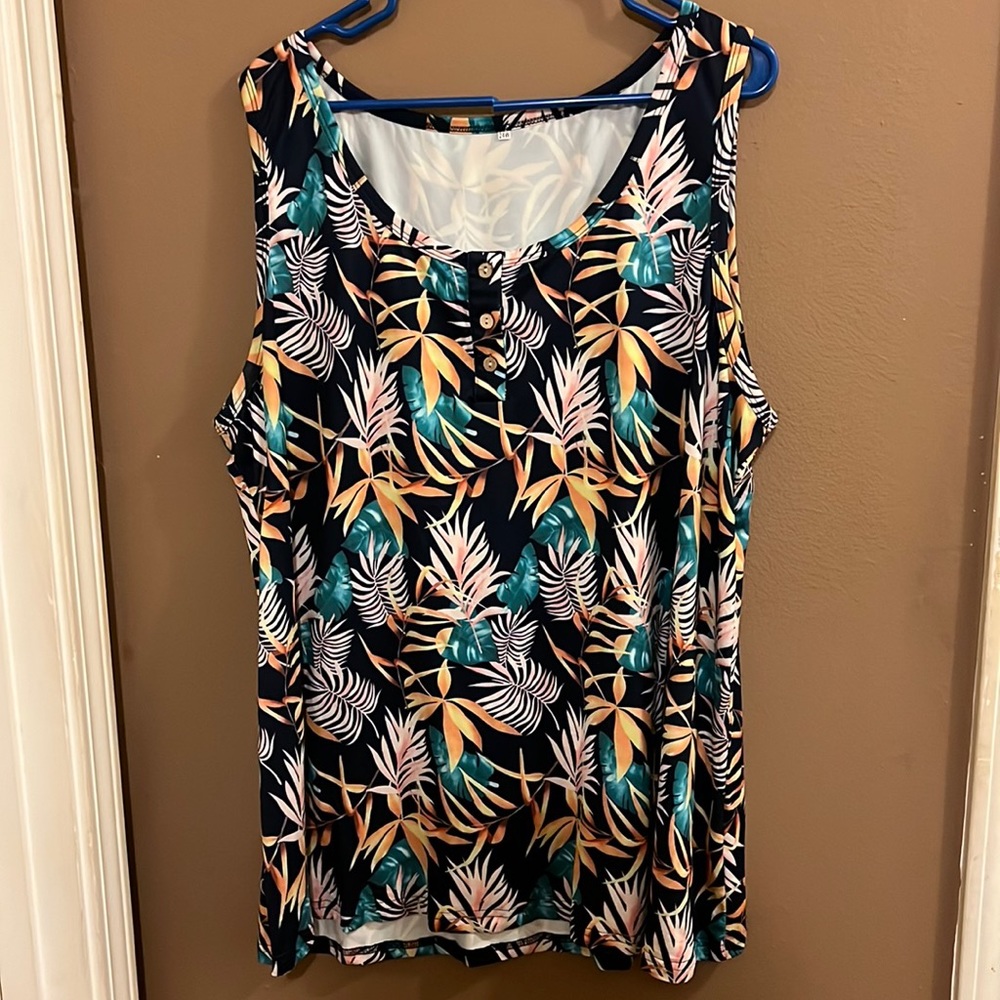 24 W  Navy blue safari tank top
